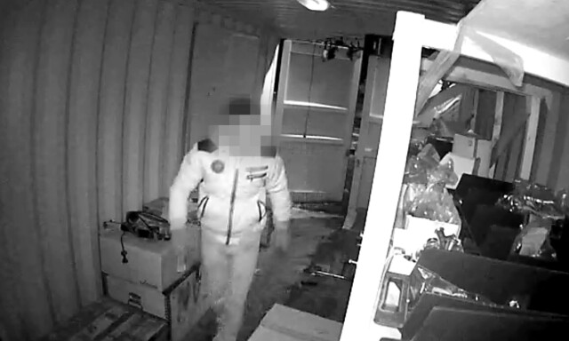 Tvillingtyver forbløffer. Politiet avfeide estlender etter dette bildet og en sigarettsneip